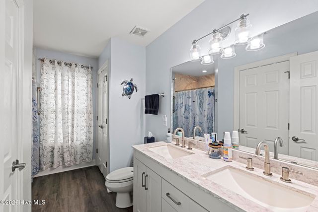231 Admiral Court, Sneads Ferry, NC 28460