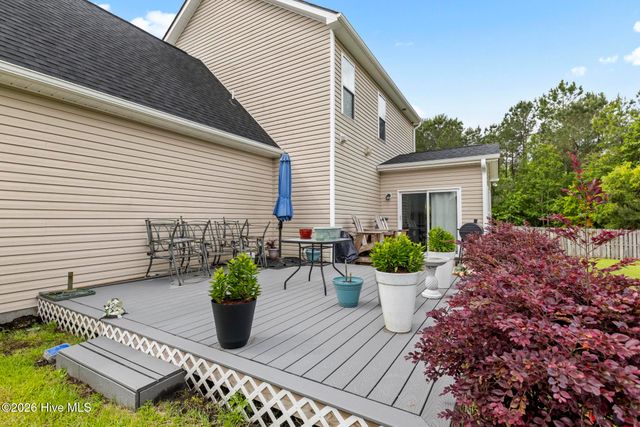 231 Admiral Court, Sneads Ferry, NC 28460