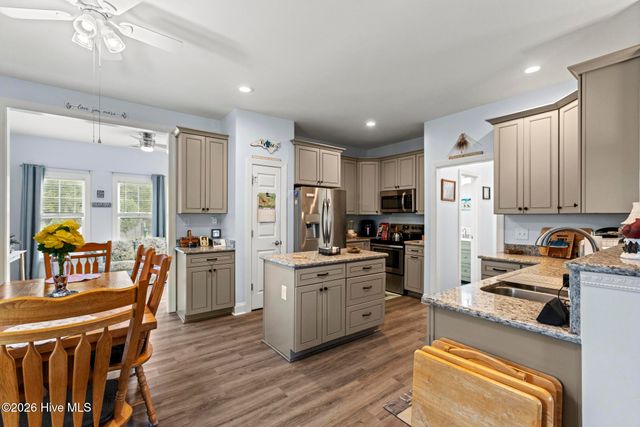 231 Admiral Court, Sneads Ferry, NC 28460