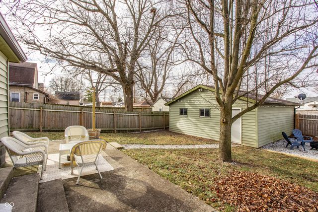 122 S 5th Avenue, Beech Grove, IN 46107