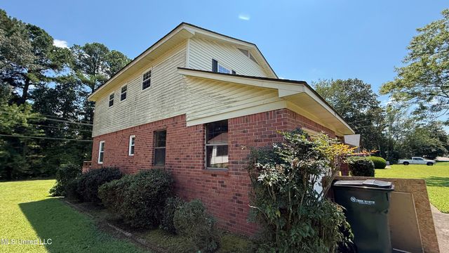 595 Swaney Drive, Holly Springs, MS 38635