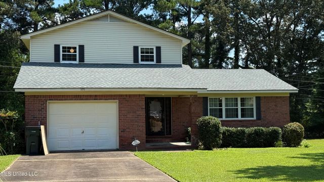 595 Swaney Drive, Holly Springs, MS 38635