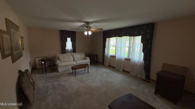 595 Swaney Drive, Holly Springs, MS 38635