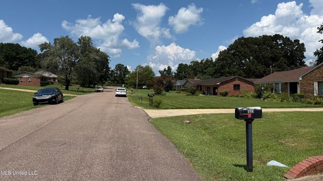 595 Swaney Drive, Holly Springs, MS 38635