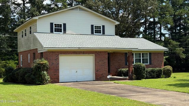 595 Swaney Drive, Holly Springs, MS 38635