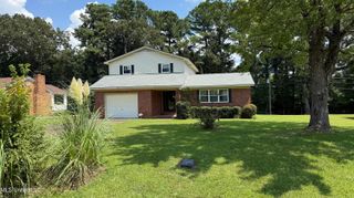 595 Swaney Drive, Holly Springs, MS 38635