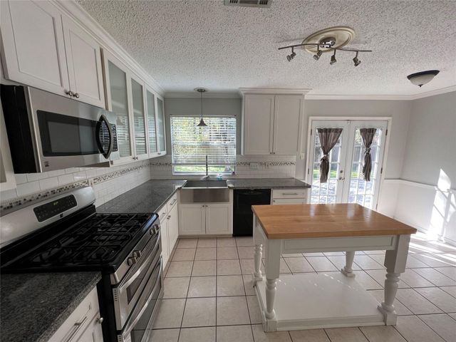 38 Dusky Meadow Pl, The Woodlands, TX 77381