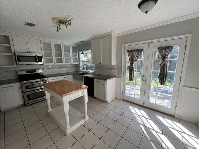 38 Dusky Meadow Pl, The Woodlands, TX 77381