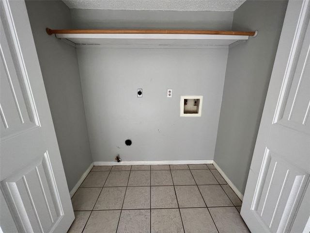 38 Dusky Meadow Pl, The Woodlands, TX 77381