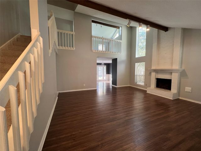 38 Dusky Meadow Pl, The Woodlands, TX 77381