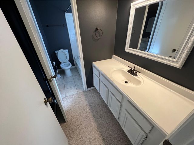 38 Dusky Meadow Pl, The Woodlands, TX 77381