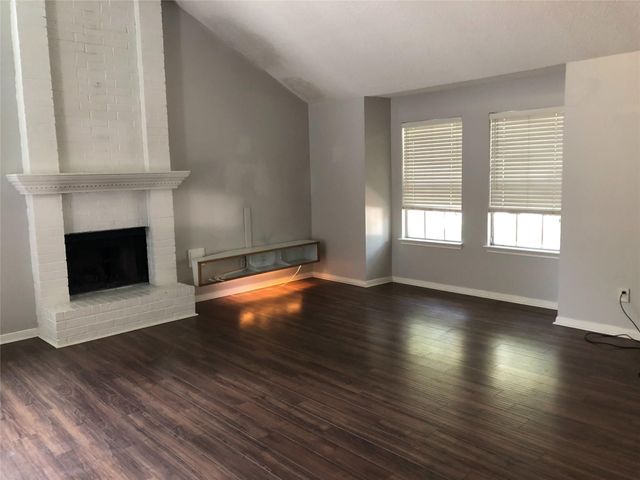 38 Dusky Meadow Pl, The Woodlands, TX 77381