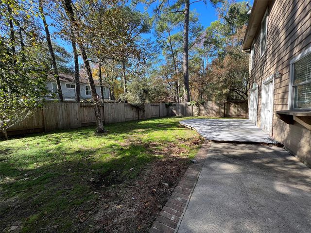 38 Dusky Meadow Pl, The Woodlands, TX 77381