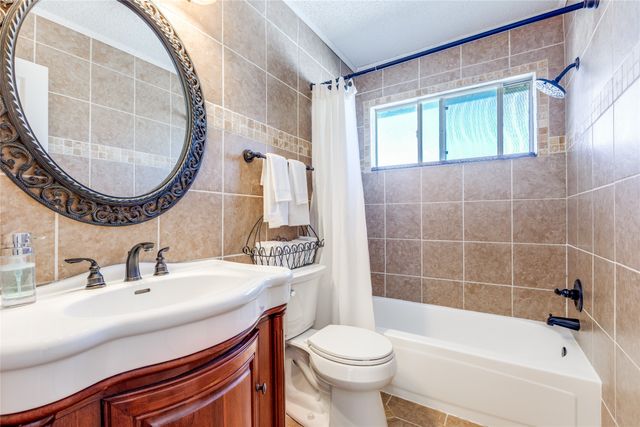 6841 Douglas Creek, Plano, TX 75023