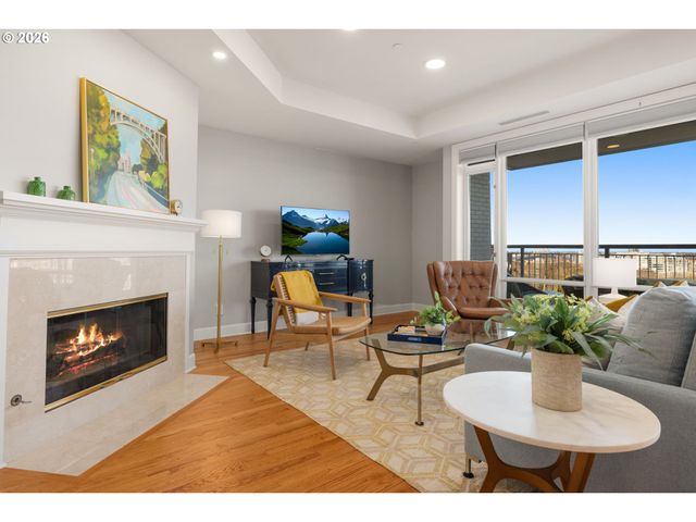 2020 Sw MARKET STREET Dr 303, Portland, OR 97201