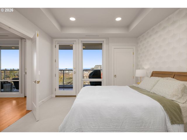 2020 Sw MARKET STREET Dr 303, Portland, OR 97201