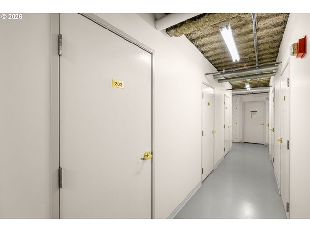 2020 Sw MARKET STREET Dr 303, Portland, OR 97201