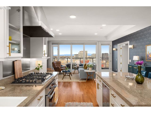 2020 Sw MARKET STREET Dr 303, Portland, OR 97201