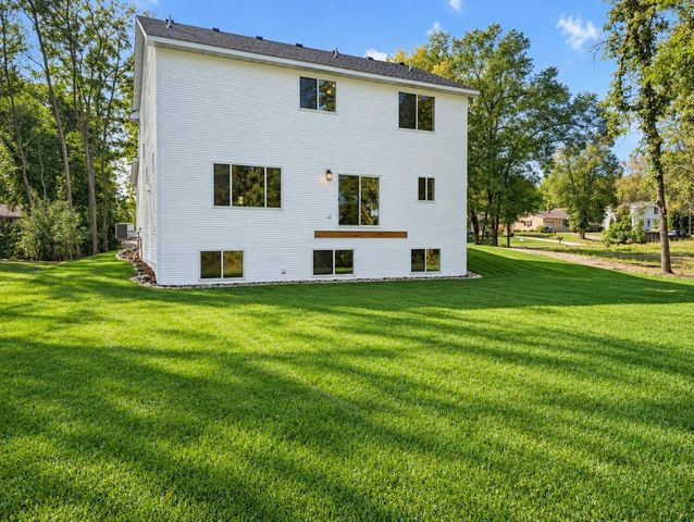 212 Honeytree Drive, Delano, MN 55328