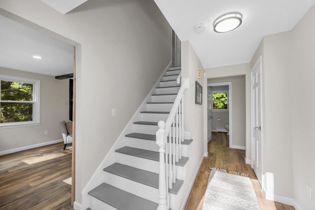 172 Warner Hill Road, Derry, NH 03038