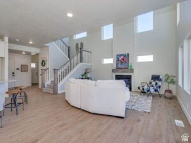 3541 W MILLERBERG CIR, West Jordan, UT 84084