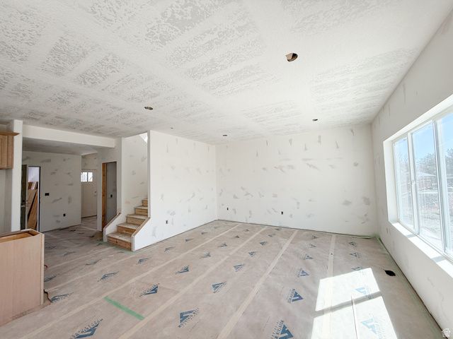 3541 W MILLERBERG CIR, West Jordan, UT 84084