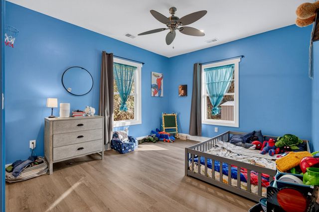 481 S Railroad Avenue, Ridgeville, SC 29472