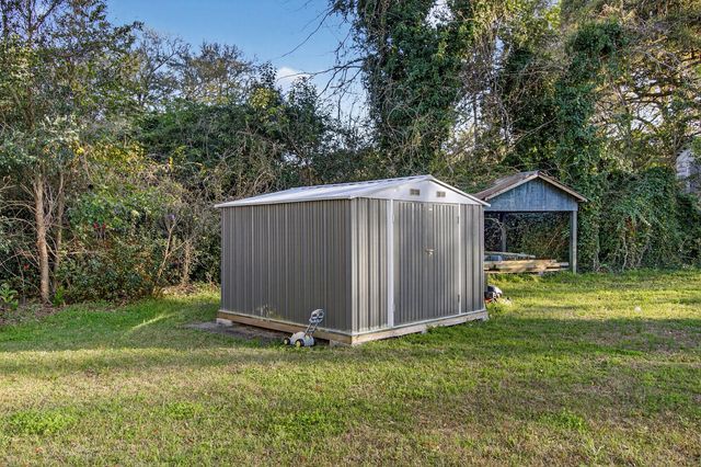 481 S Railroad Avenue, Ridgeville, SC 29472