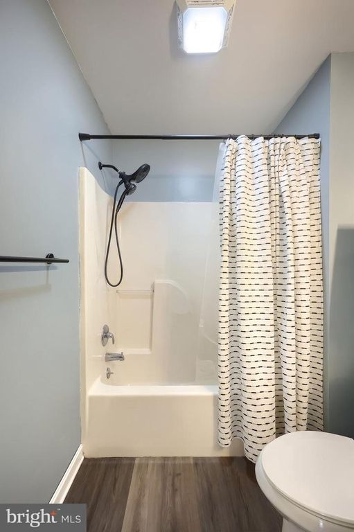 Image 20 of property listing at 3802 FOX CHASE DR, Dover, PA 17315