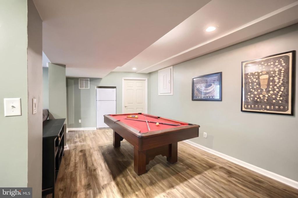 Image 24 of property listing at 3802 FOX CHASE DR, Dover, PA 17315