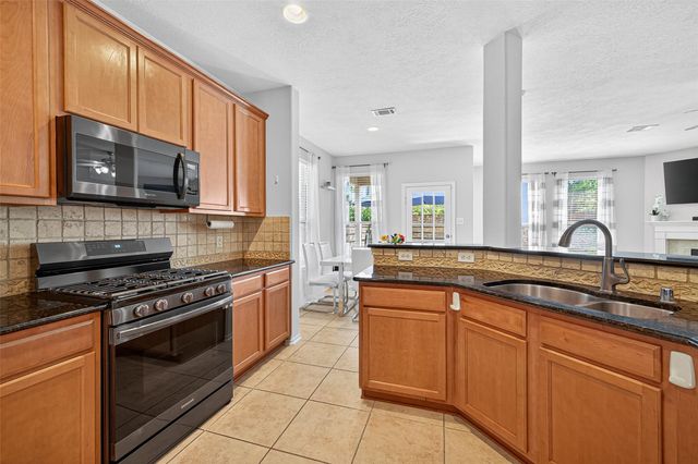 6230 Hollydale Ridge Lane, Katy, TX 77494