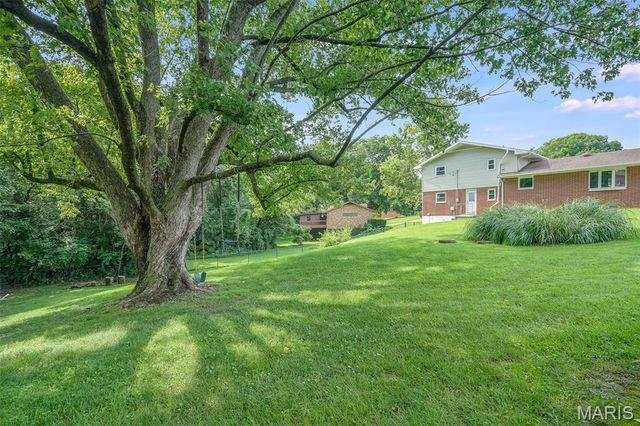 112 Saint Mary Drive, Collinsville, IL 62234