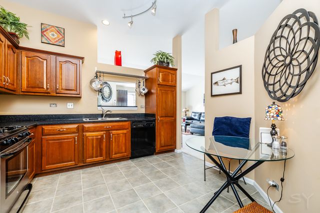 274 Wildspring Court, Itasca, IL 60143