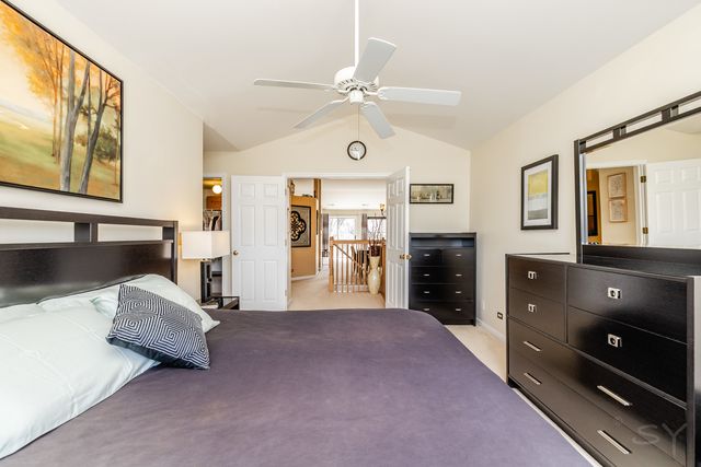 274 Wildspring Court, Itasca, IL 60143