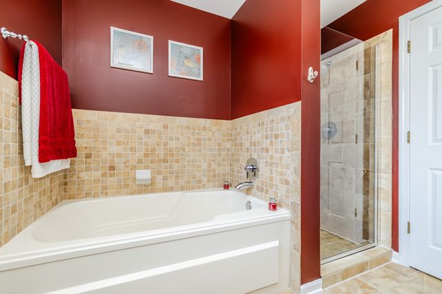 274 Wildspring Court, Itasca, IL 60143