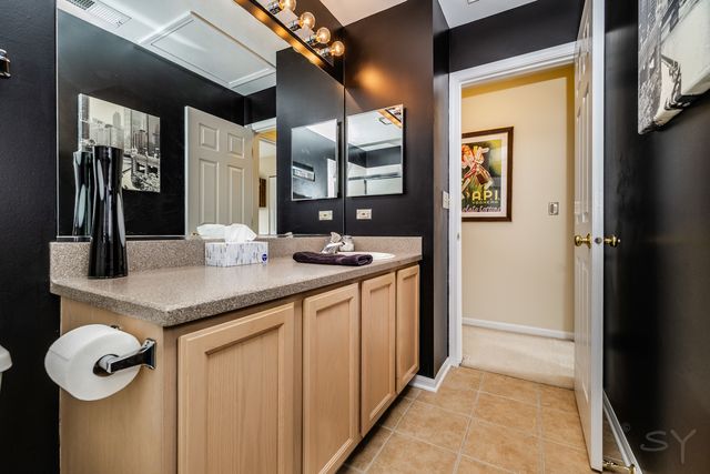 274 Wildspring Court, Itasca, IL 60143