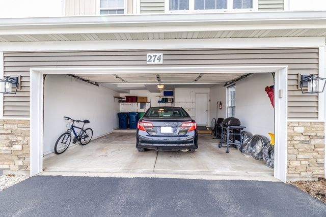 274 Wildspring Court, Itasca, IL 60143