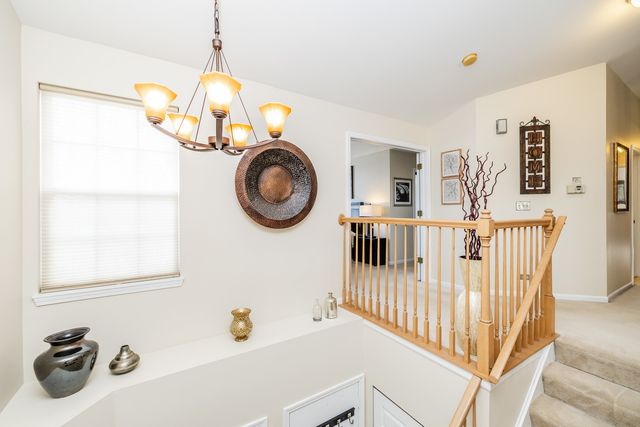 274 Wildspring Court, Itasca, IL 60143