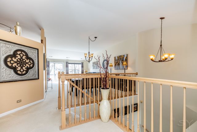 274 Wildspring Court, Itasca, IL 60143