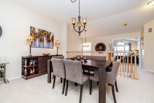 274 Wildspring Court, Itasca, IL 60143