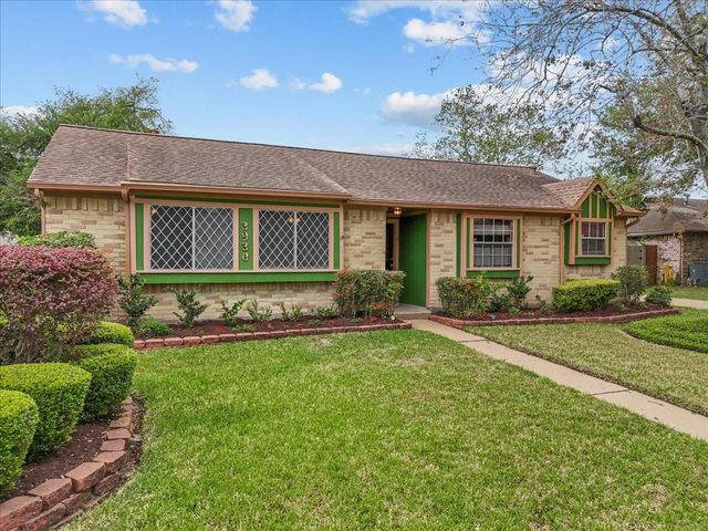 3930 Sandlewood Drive, Pasadena, TX 77504