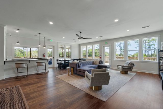 8 Cozy Cove, Freeport, FL 32439