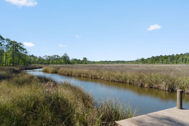 8 Cozy Cove, Freeport, FL 32439