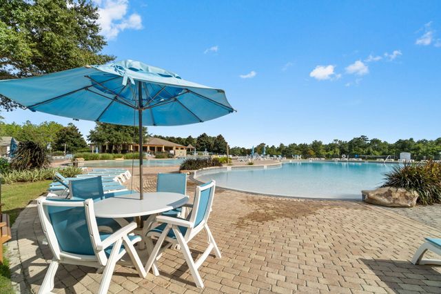 8 Cozy Cove, Freeport, FL 32439