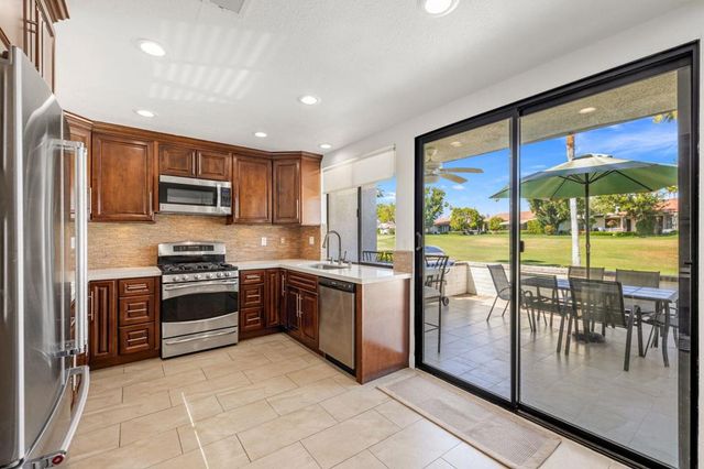 109 Torremolinos Drive, Rancho Mirage, CA 92270