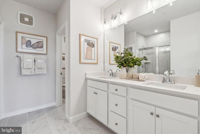 1045 INFERNO TER SE, Leesburg, VA 20175