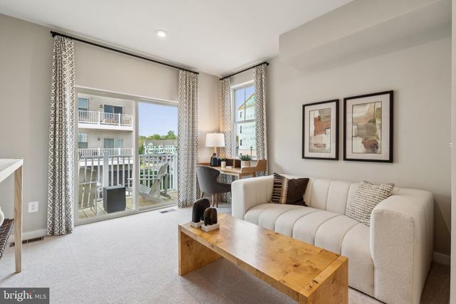 1045 INFERNO TER SE, Leesburg, VA 20175