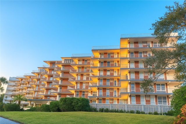 935 E Causeway Boulevard 605, Vero Beach, FL 32963