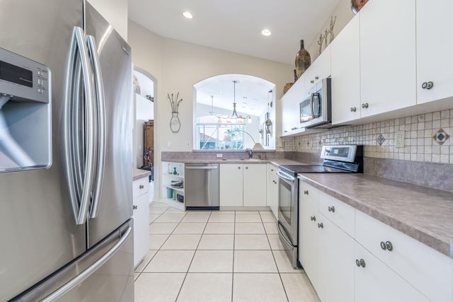 7180 Cataluna Circle, Delray Beach, FL 33446