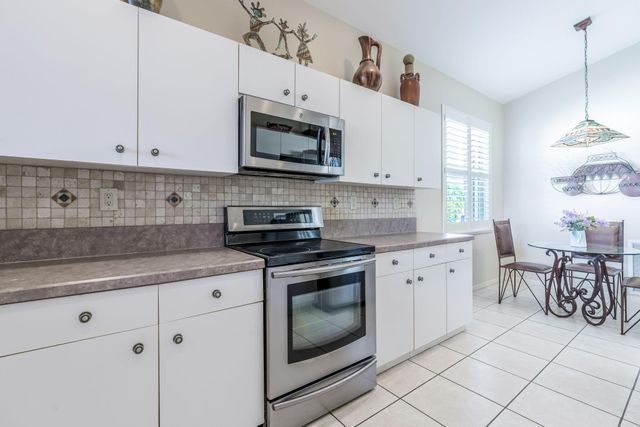 7180 Cataluna Circle, Delray Beach, FL 33446